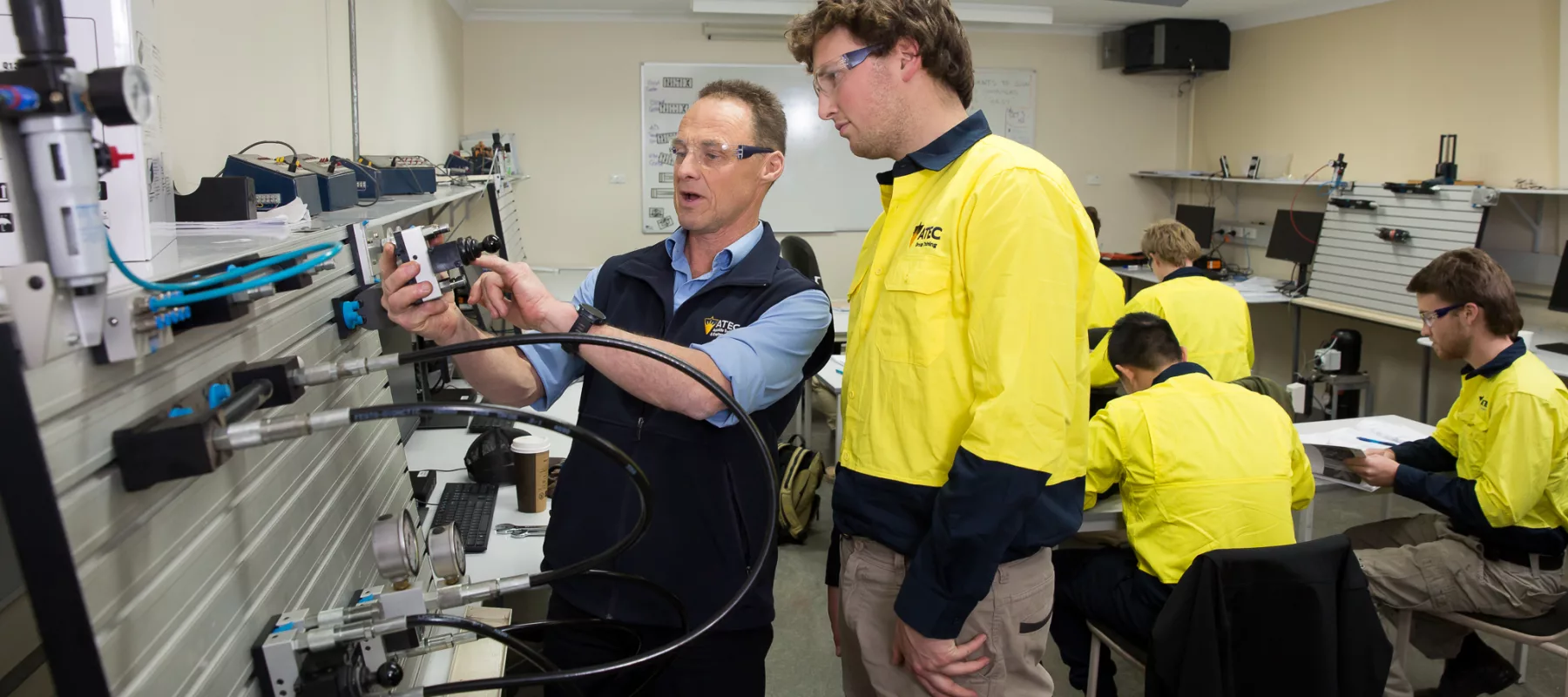 Electrotechnology training courses - Adelaide apprenticeships